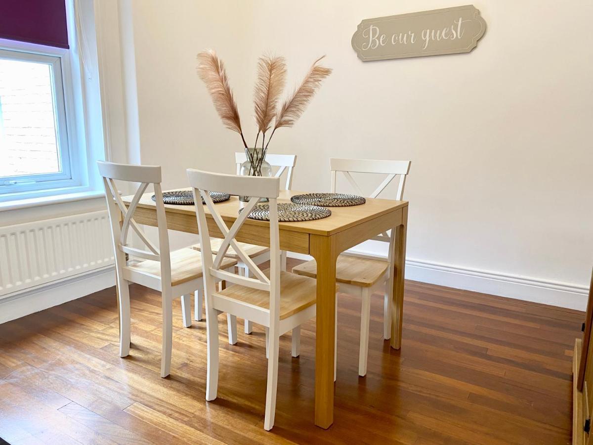 3 Queen Alexandra Road นอร์ทชีลด์ส ภายนอก รูปภาพ