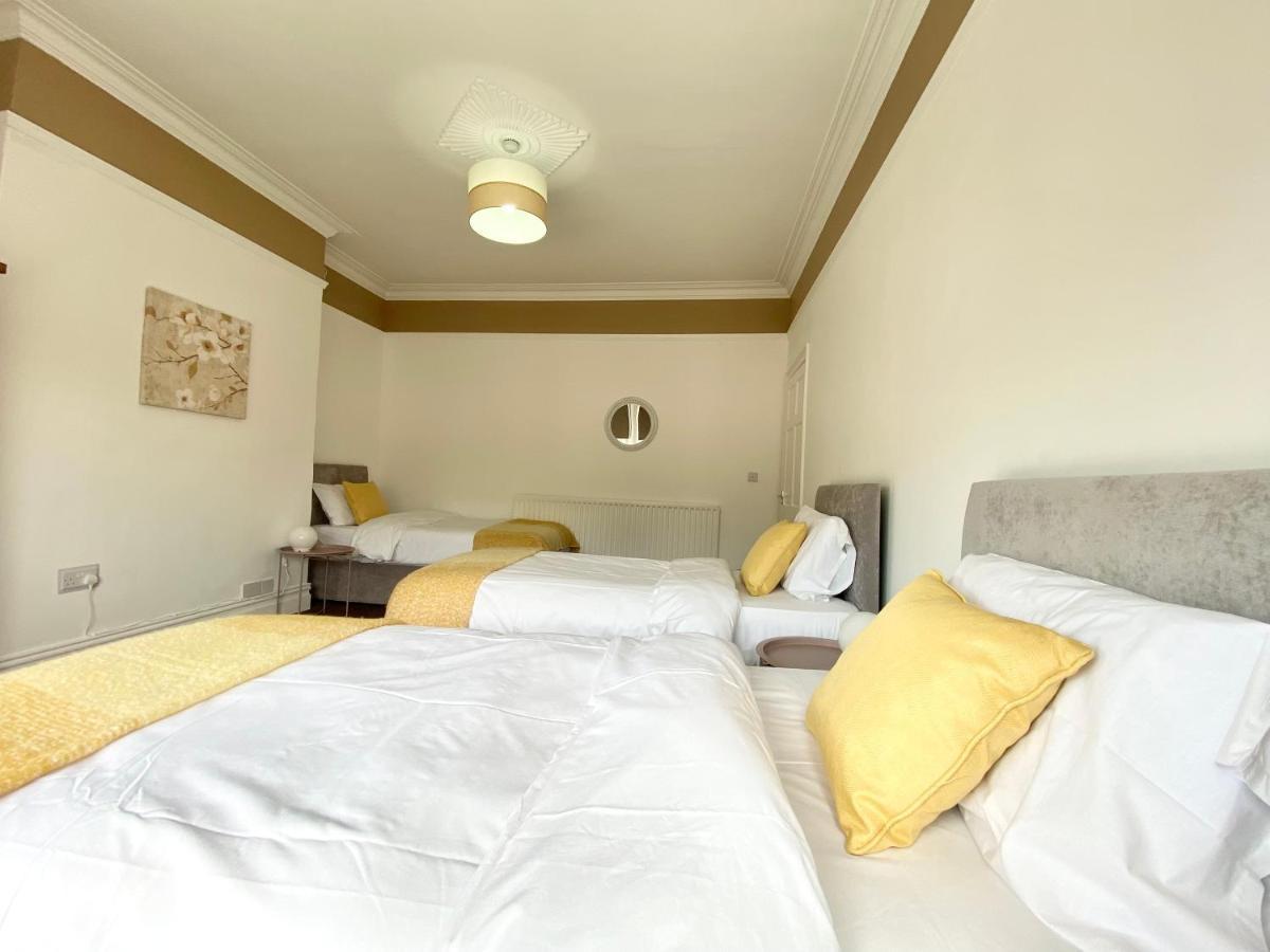 3 Queen Alexandra Road นอร์ทชีลด์ส ภายนอก รูปภาพ